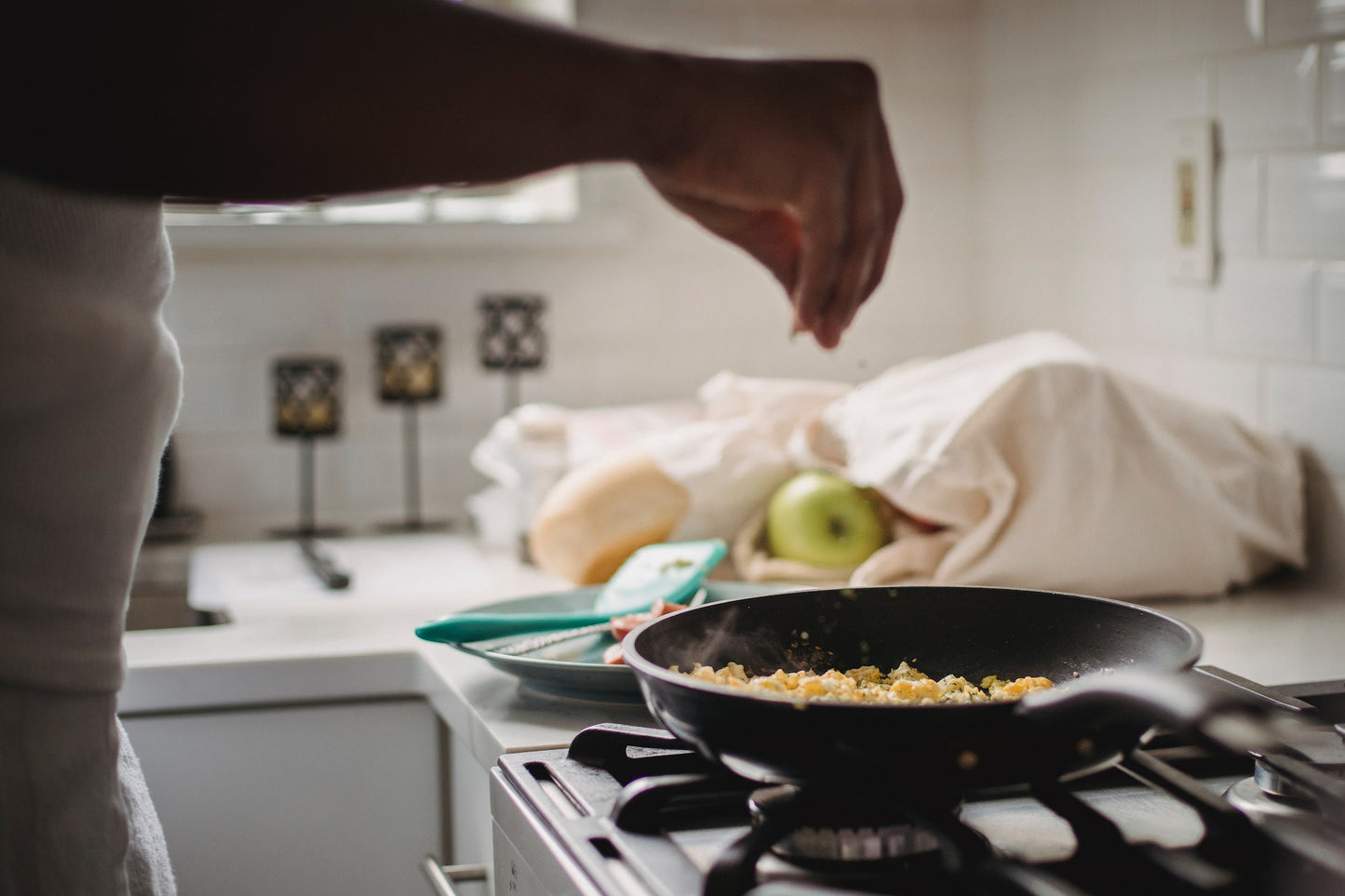 Scrambled Eggs With Turmeric